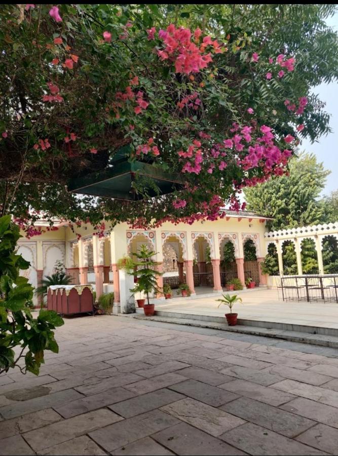 Bassi Fort Palace Chittorgarh Екстер'єр фото