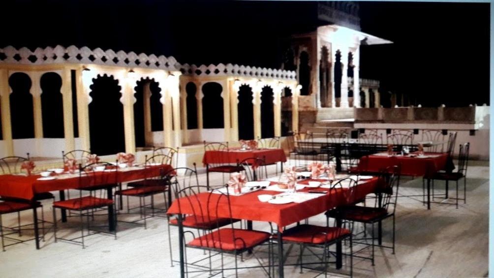 Bassi Fort Palace Chittorgarh Екстер'єр фото