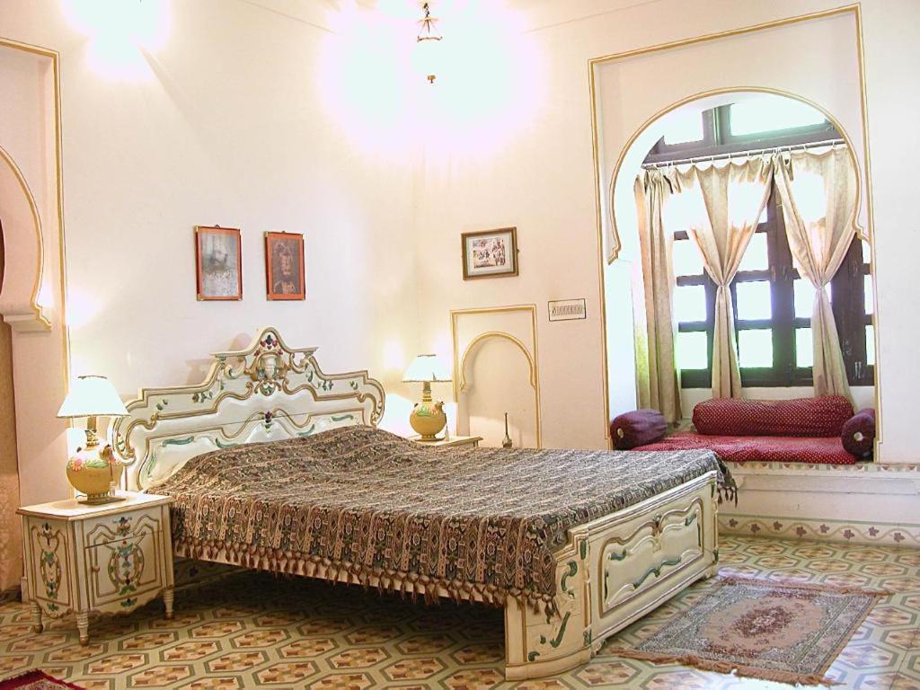 Bassi Fort Palace Chittorgarh Екстер'єр фото