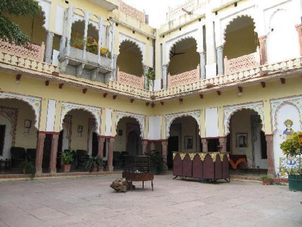 Bassi Fort Palace Chittorgarh Екстер'єр фото